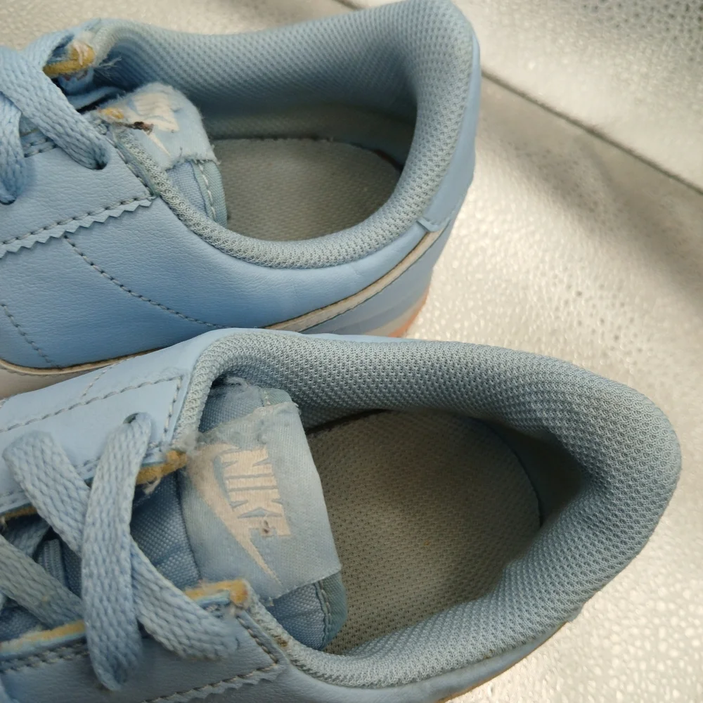 Nike Cortez Lt Blue & White Lace Up Sneakers Women's Size 7.5